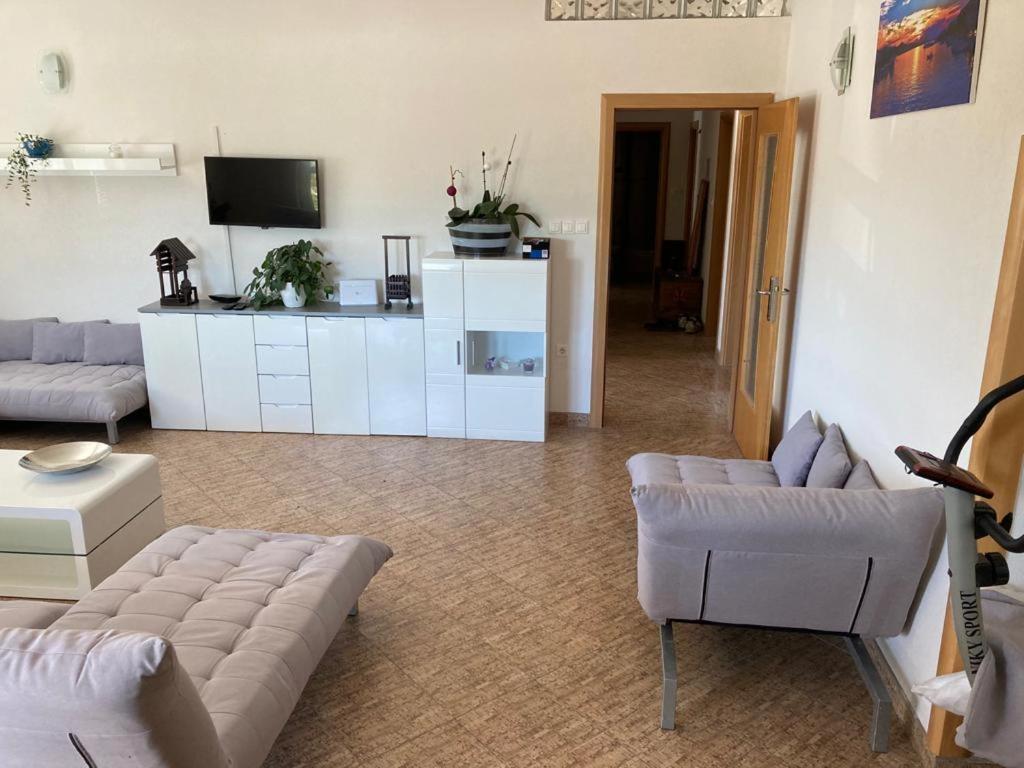 4 Bedroom Apartment In Tisno Eksteriør billede