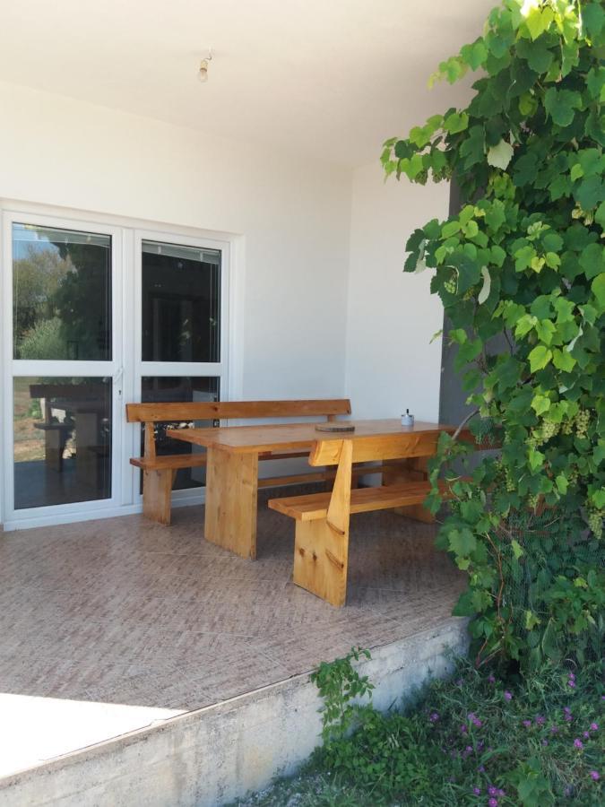 4 Bedroom Apartment In Tisno Eksteriør billede